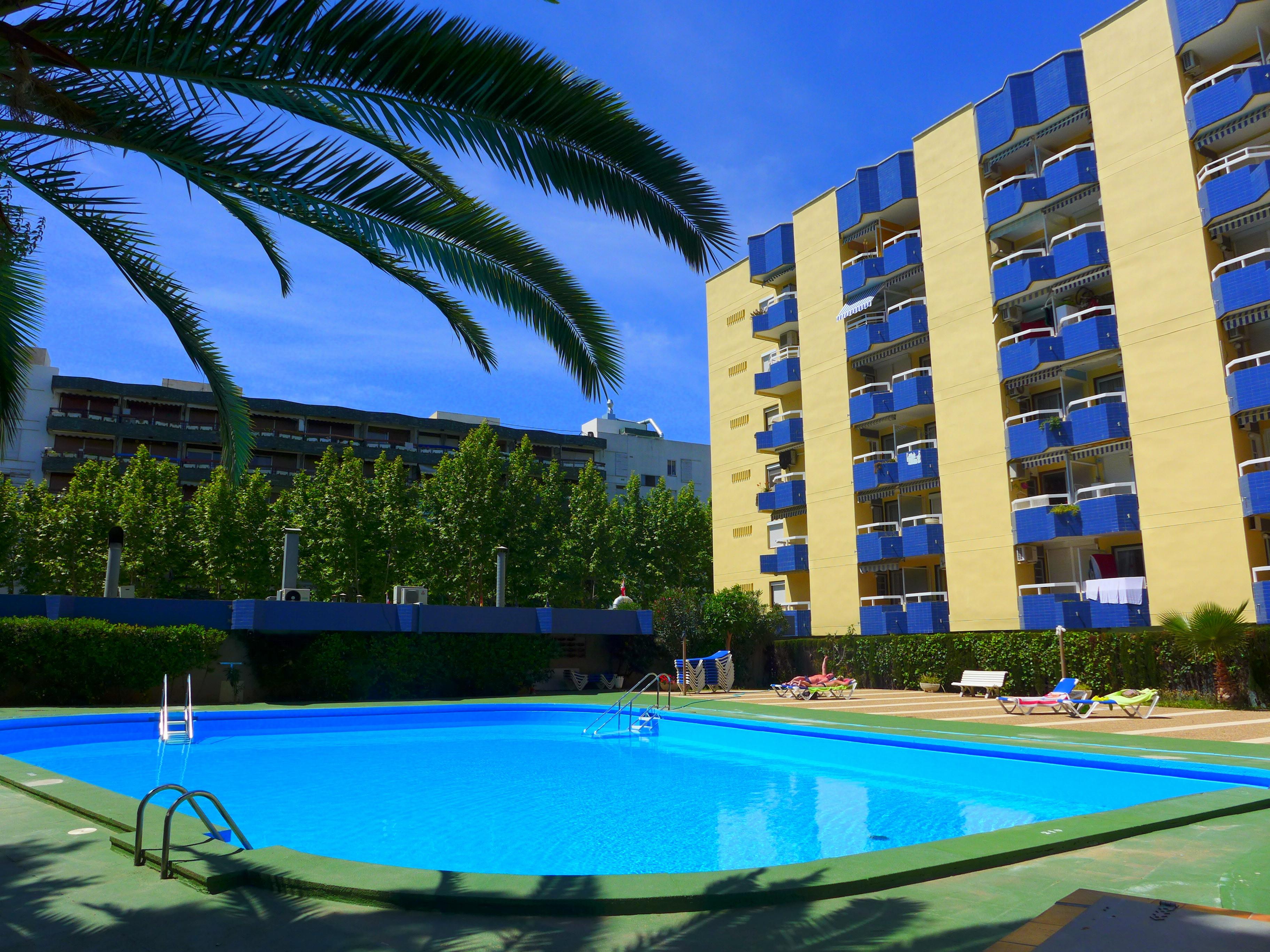 Rentalmar Alboran Apartments Salou Exterior photo