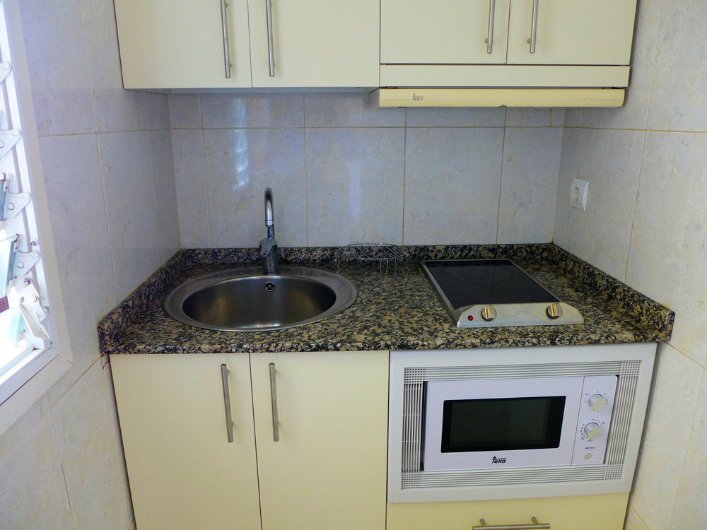 Rentalmar Alboran Apartments Salou Exterior photo
